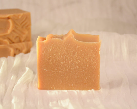 Milk & Honey Goat Milk Soap – Sweet, Nourishing Bar with Farm-Fresh Milk – (1 Bar)