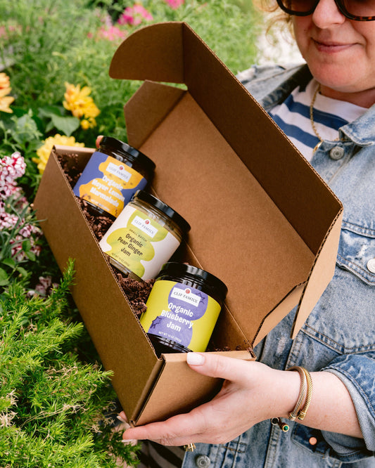 Sunshine and Berries – Organic Jam Trio with Citrus, Berry & Spiced Pear Flavors – 3 Jar Gift Set